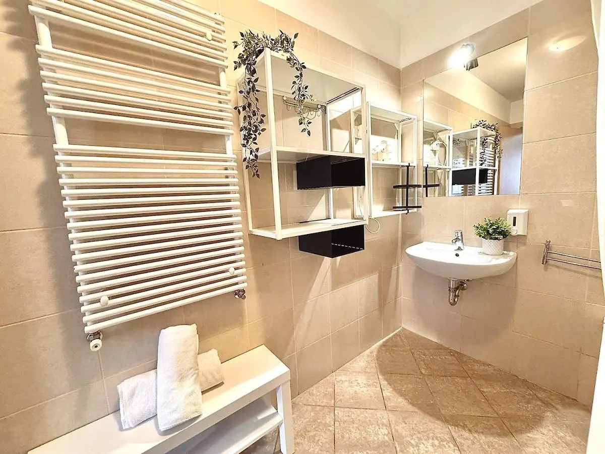 Hollo Residence - Gozsdu Centre Будапешт Апартаменты